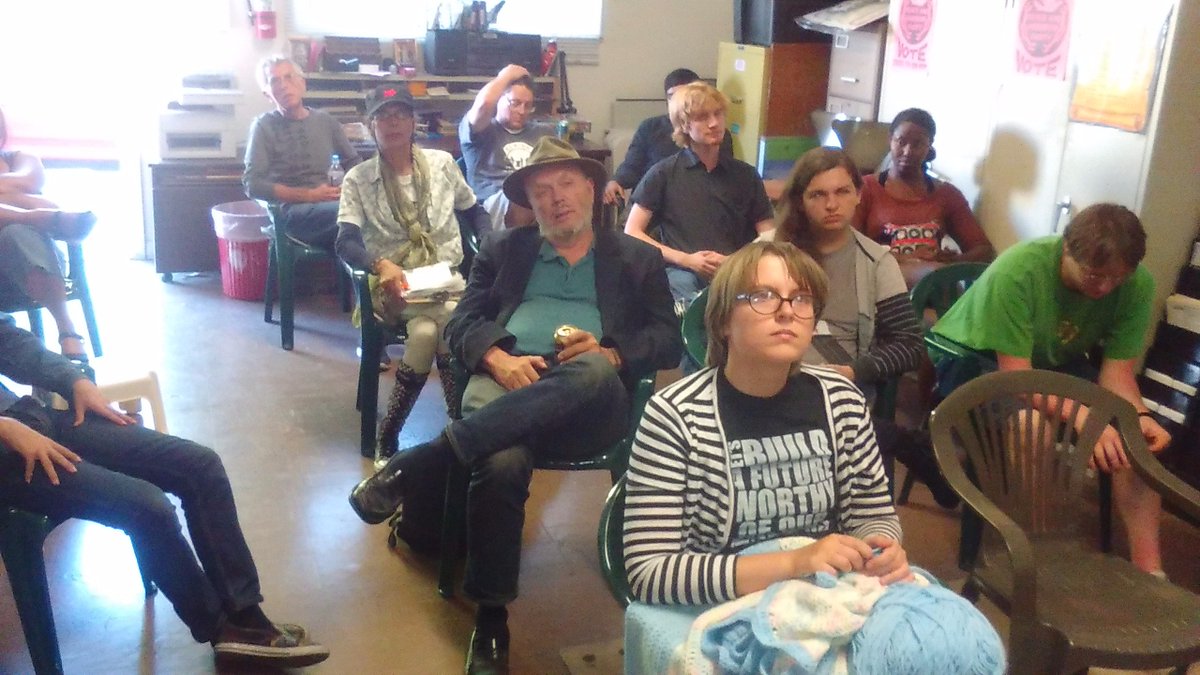 SocialistRev16's tweet photo. From today's Socialist Party L.A. Local Freedom School: "A Brief History of Socialism" #ResistCapitialism #SPUSA https://t.co/TjoXKXNcSj