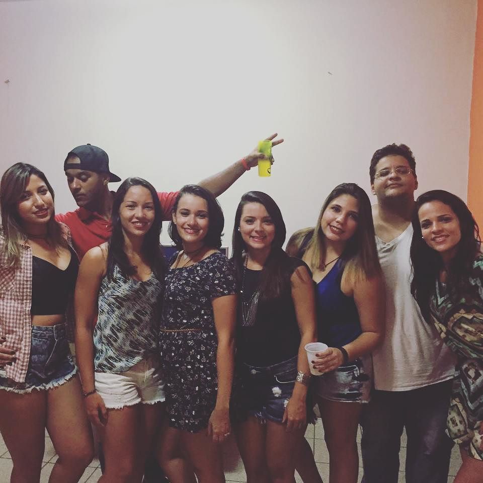 BiancaSsolis's tweet image. Meu ensino médio só foi perfeito por conta de vocês ❤❤ #Iserj #EnsinoMedio #NiverCouti #love #BoaNoite