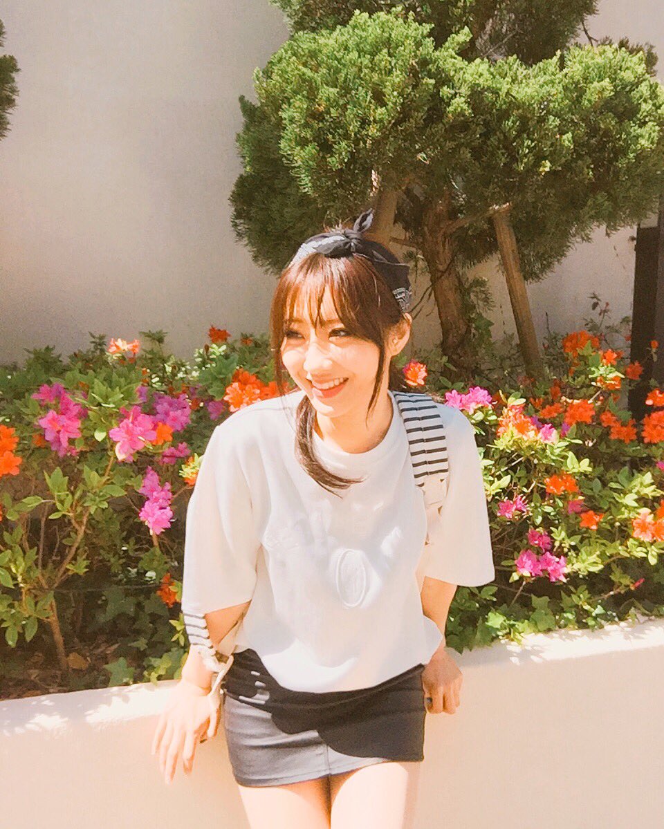 ICE_Gang's tweet photo. 오늘 얼마��� 어깨뽕이 상당했냐면요,
마인이 많이 와주어서 행복했다구요,
관계자 분들도 놀랬다구요, 최고래요! 마인 최고래요!
사랑해요 고마워요. https://t.co/jOXpyhOFls