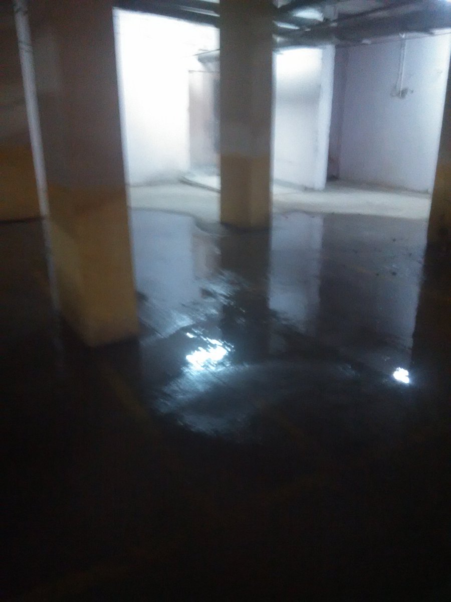 bharat_doultani's tweet photo. Parking condition in @Supertechltd @TOINoida  #SayNo2Supertech https://t.co/zvtjqQJh4o