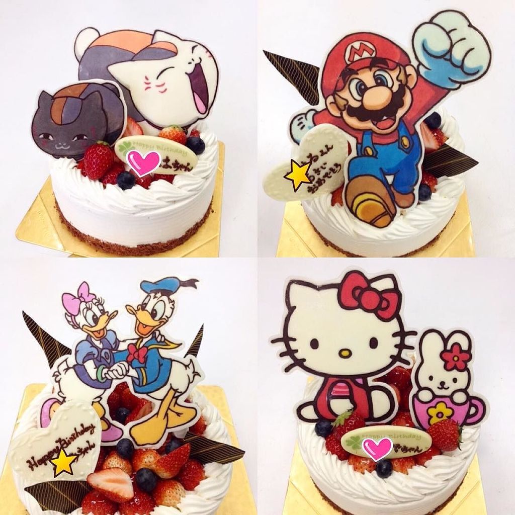 キャラデコ職人さんのツイート ニャンコ先生 マリオ ドナルド デイジー キティちゃんのイラストケーキです 皆さん お誕生日おめでとうございます 素敵な一年になりますように 夏目友人帳 ニャン T Co Fkyjwve9sa