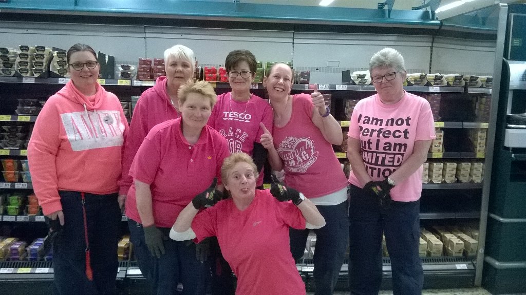 ChrysRamjhon's tweet photo. Nights in the pink @newportwingham @TescoPrincesRd @amandabell2606 https://t.co/FsUpMdhhkH