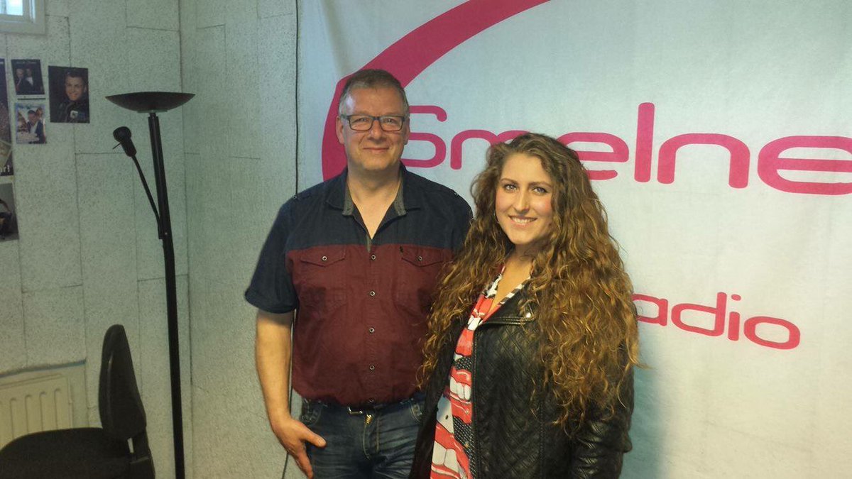 naar radio smelne fm geweest voor mijn nieuwe nummer ik vindt het best zo was gezellig dank je wel jan @#@#