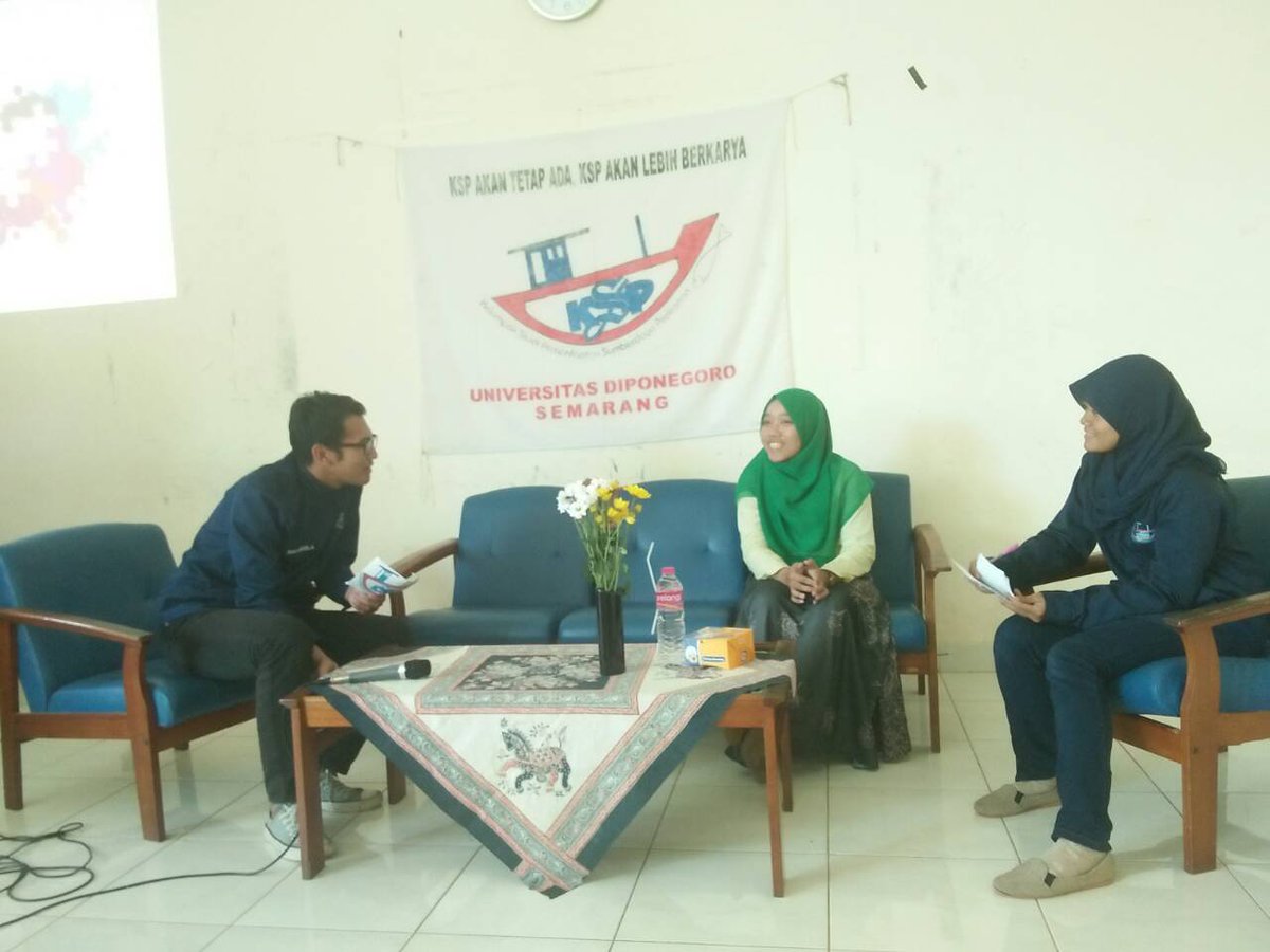 Pemateri terakhir "Inovasita Alifdini" tentang MAWAPRES 

#kitaadaKSPlebihberkarya#LDO2016#Kreatifhargamati!!