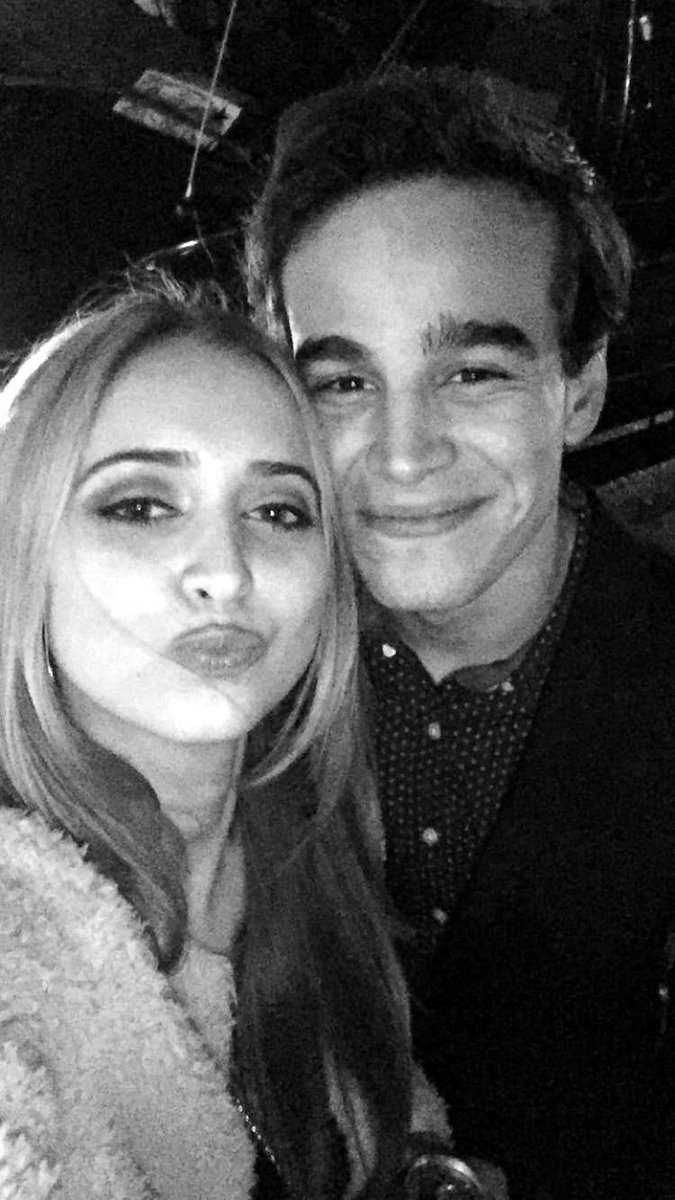 TMI_Uruguay's tweet photo. #Tribeca2016 & now night out w the bae...enjoy the night #Almanda @arosende @amandacstewart (btw Lucas is a cutie๐) https://t.co/LONhPXXWp5