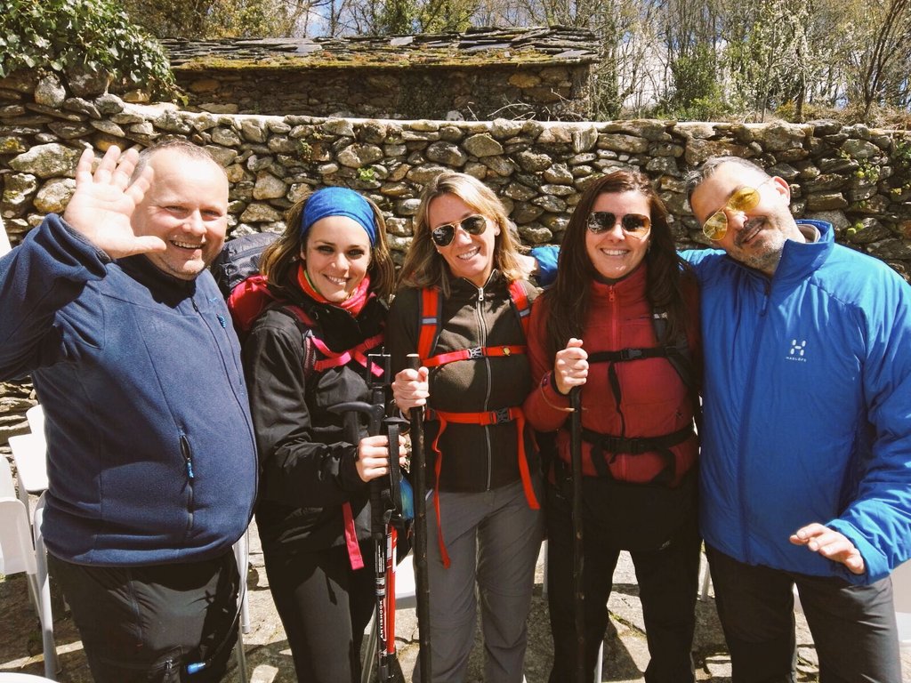 salonva's tweet photo. Ha sido un verdadedor placer!! Gracias chic@s por estos ratos!! Sois grandes!! Nos vemos en el #CaminodeSantiago2017 https://t.co/jbms0Lz9dL