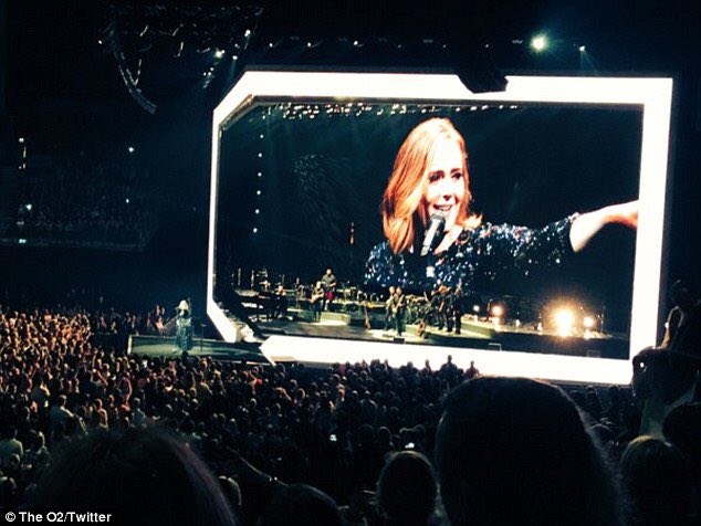 suek307's tweet photo. Loved this show amazing singer X https://t.co/5J2BjG4HpO