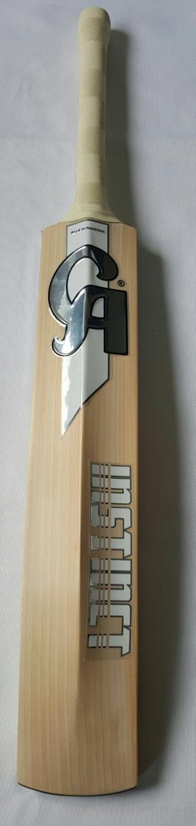 SQSports's tweet photo. Check out the grains on this beauty! CA Instinct, only £219.99! #TrueCricketExperts https://t.co/umCt3k9wzQ