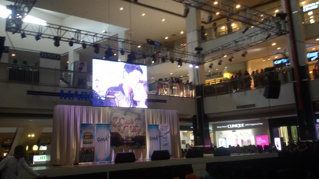 buitison's tweet photo. #WIMBiGuelMarqueeMall https://t.co/hseNcvXiTX
