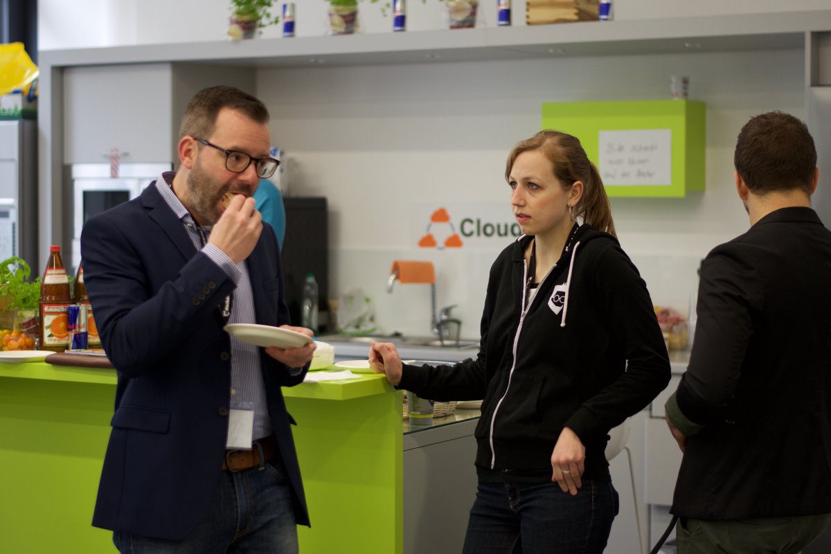 hackerstolz's tweet photo. Good morning #hacktotheroots hackathon. Prepare with a nice breakfast... you will need it for the pitch feedbacks https://t.co/J5PQRUOV7e