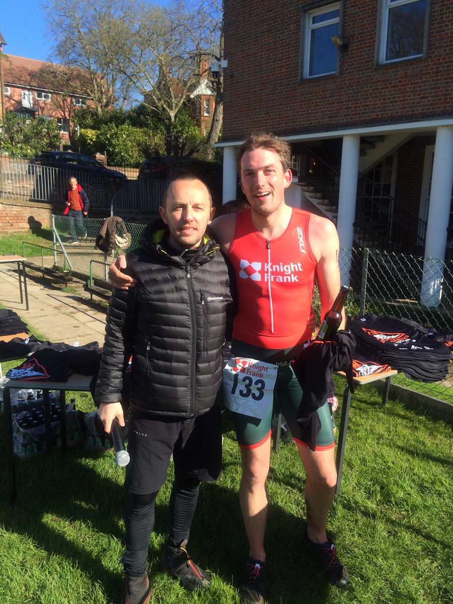 BerkhamstedTri's tweet photo. Cliff giving a congrats to our front runner! https://t.co/BbHphE77M4