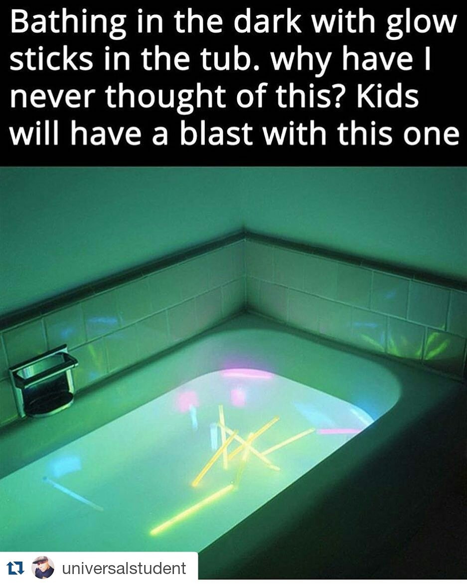 AyokuCeramics's tweet photo. Kids or just super fine high af! #kids #bathtime #bathtub #stonermoms #stonerdads #highmoms #highdads #love https://t.co/IUe4y93Wts