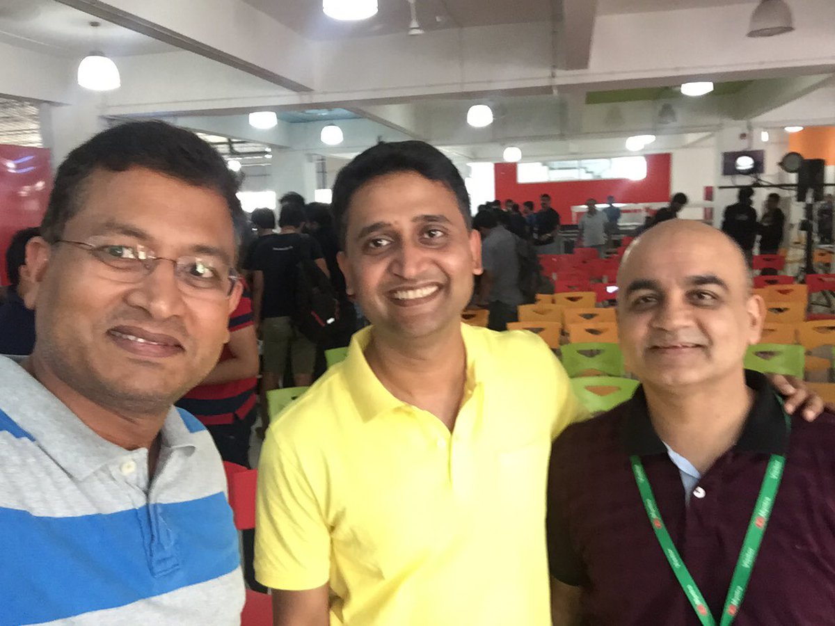 shamiksharma's tweet photo. @amodm @sethi_ajay at #hackerramp https://t.co/8iYIf9IWkR