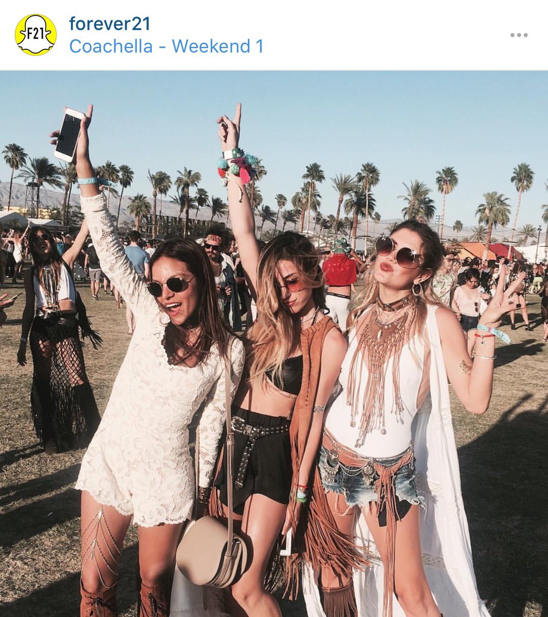 Shibindaa's tweet photo. Ellas by @shibinda #Repost @forever21 with @repostapp.
Feelin' the Festival✌🏽@stephaniedemner https://t.co/s6XgWw9cVd