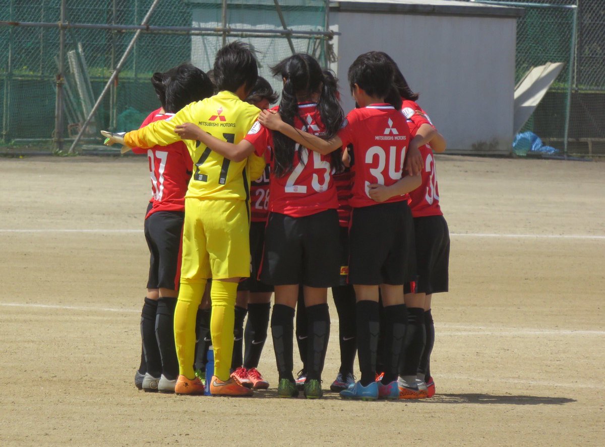 K Ozaki 第24回埼玉県女子サッカーリーグ1部 第1節 入間向陽高校 0 1 浦和レッズレディースジュニアユース 強風と土のピッチのバウンドに悩まされながらも後半終盤 ペナ内でパスを受けた木村果奈未が軽やかなステップから値千金の決勝点