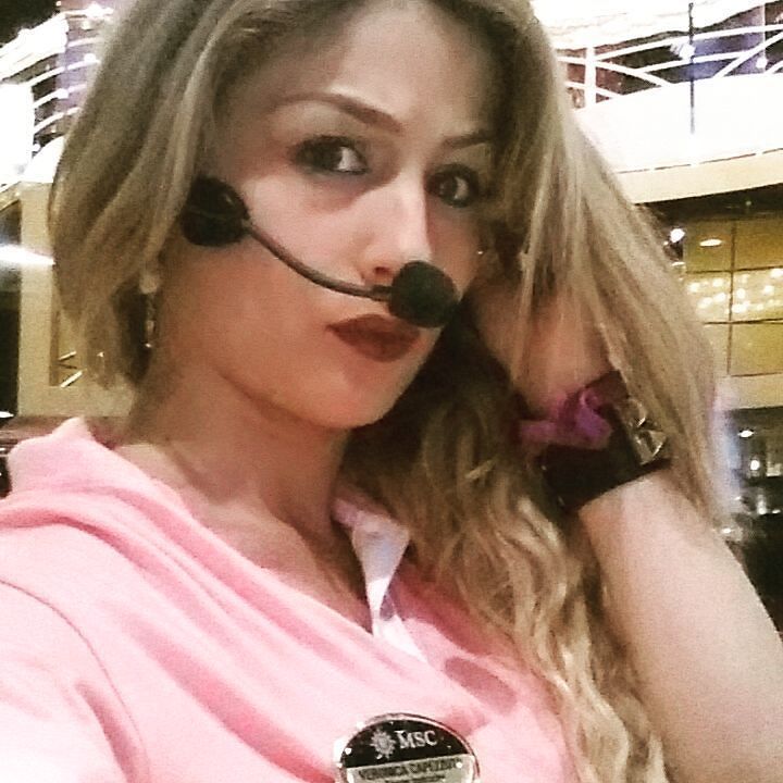 RubyAarciniega's tweet image. Non c'è cosa più bella che passare la giornata così...su ragazzi.. possiamo farcela.. #lezionetime #dancer #dancein…