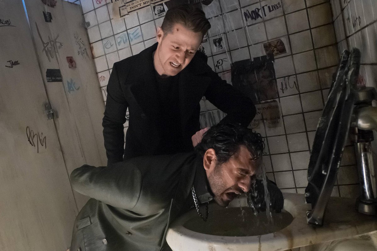 Gotham's tweet photo. Dunk in to an all-new episode of #Gotham tomorrow at 8/7c on @FOXTV. https://t.co/eNyf2fZLQF