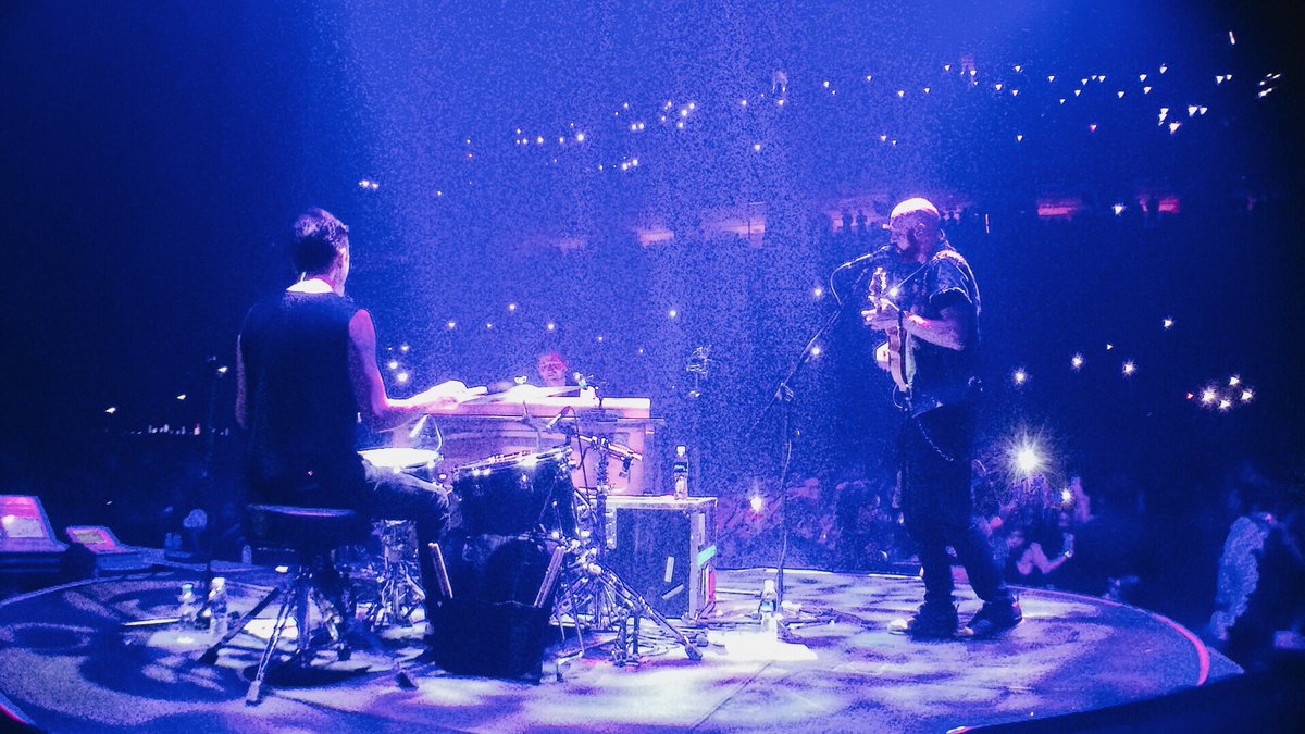 rommelopanda's tweet photo. So a year ago, this happened ☺️👌🏻 #TheScriptLiveInManila #TheScriptNSWSTour https://t.co/8aRSRQuK9r