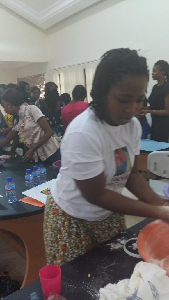 Barcampaccra's tweet photo. Lily Kudzro, #devioartscentre founder, #TFAA winner &amp; Play Changer, doing work @ #creativeartsteachinggh workshop. https://t.co/qooIfRvIMZ