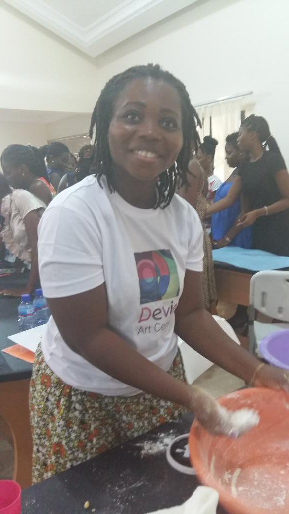 Barcampaccra's tweet photo. Lily Kudzro, #devioartscentre founder, #TFAA winner &amp; Play Changer, doing work @ #creativeartsteachinggh workshop. https://t.co/qooIfRvIMZ