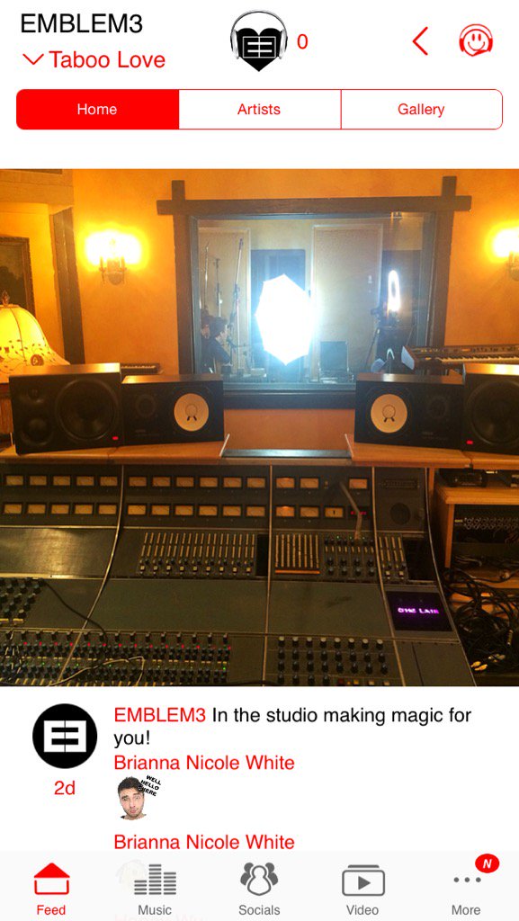 escapexofficial's tweet photo. @EmblemThree #MakingMagic Stay #personally #connected through the #E3App https://t.co/6JDIqU1Zm4 https://t.co/A8ZV5Zs76m