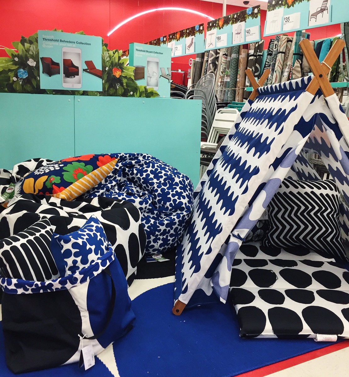 Up bright &amp; early w/guests &amp; team for #MarimekkoForTarget! Stores look great!