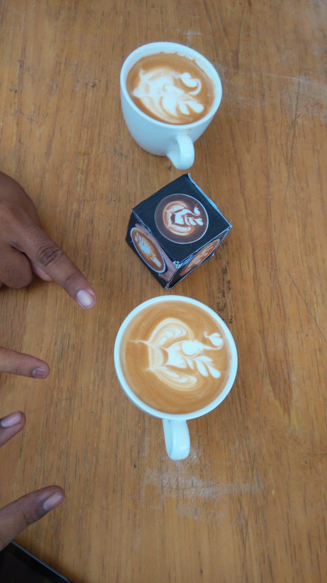 Battle #3 Jogja Coffee Festival
Latte Art SMACKDOWN

Dan Juri Memilihhhhh : PAULLL

#jogjacoffeefest