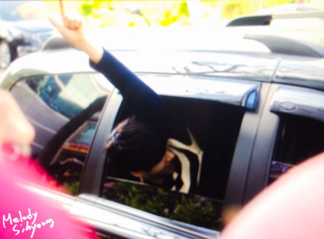160417 인기가요 퇴근 #히스토리 #김시형 <a href="/_kimsihyoung/">HISTORY 김시형</a> 뿅!😘