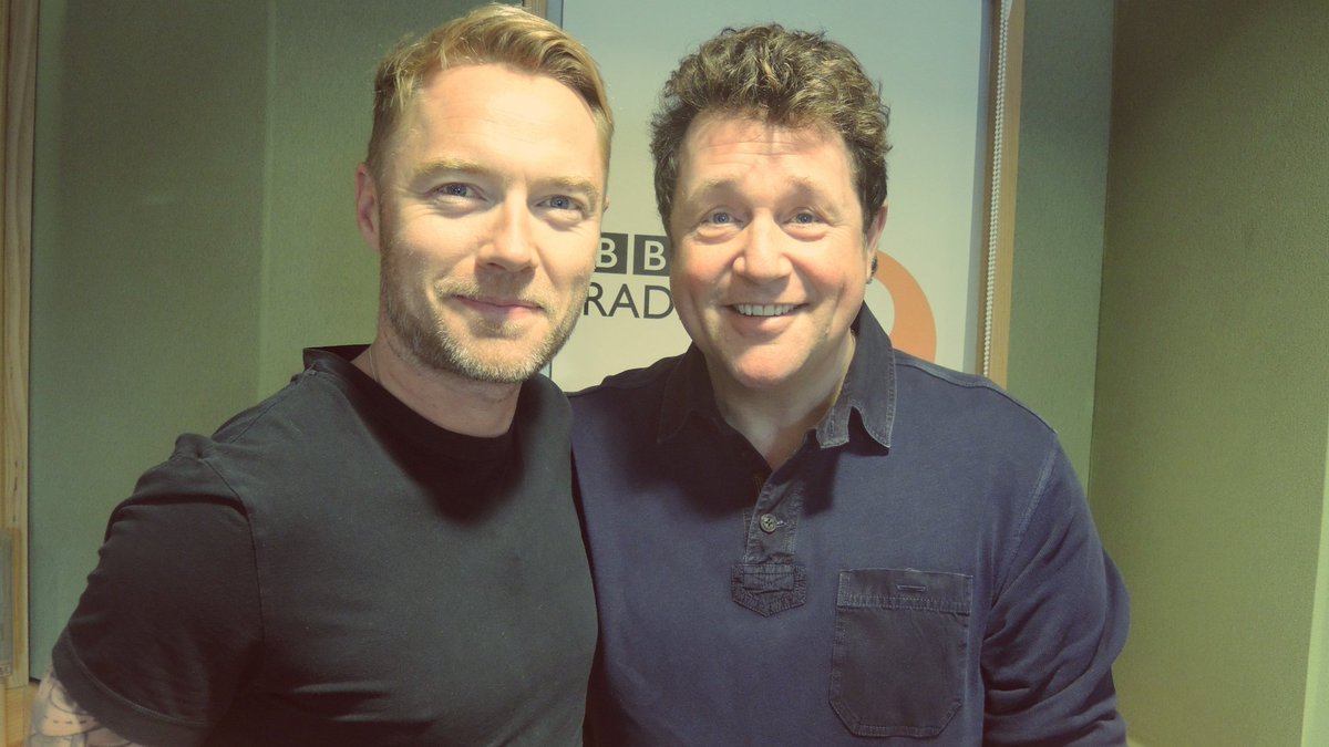 BBCRadio2's tweet photo. Today, @MrMichaelBall is joined by @RonanOfficial &amp; @KinkyBootsUK! https://t.co/4ygg1ZrO5u #MichaelBallShow https://t.co/cZ0GJxw7ud