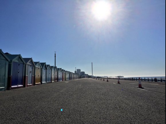 PressOfficeMan's tweet photo. We're sitting on Hove beach, near here, and tranny is locked on @BBCRadio2 and @mrmichaelball #R2Ball Pic: @FitBits_ https://t.co/1VB0sa1bMv