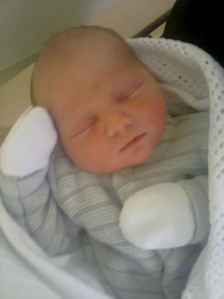 ak_myself's tweet photo. Happy birthday to my fabulous grandson milo love you the world an back hope you have a brilliant day Babe love you x https://t.co/NiSuBkBGqg