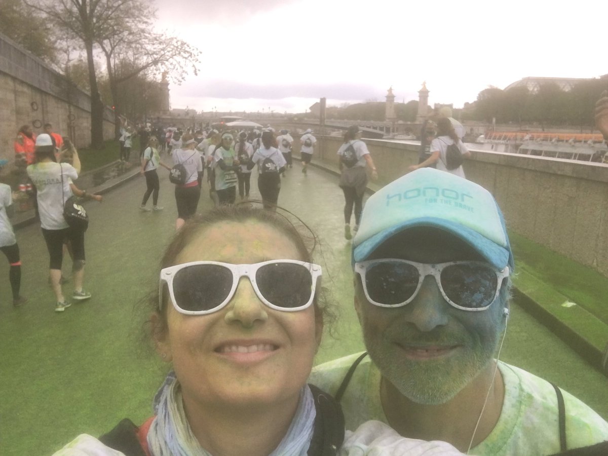 fannysparty's tweet image. Green #colorrun2016 #HonorForTheBrave