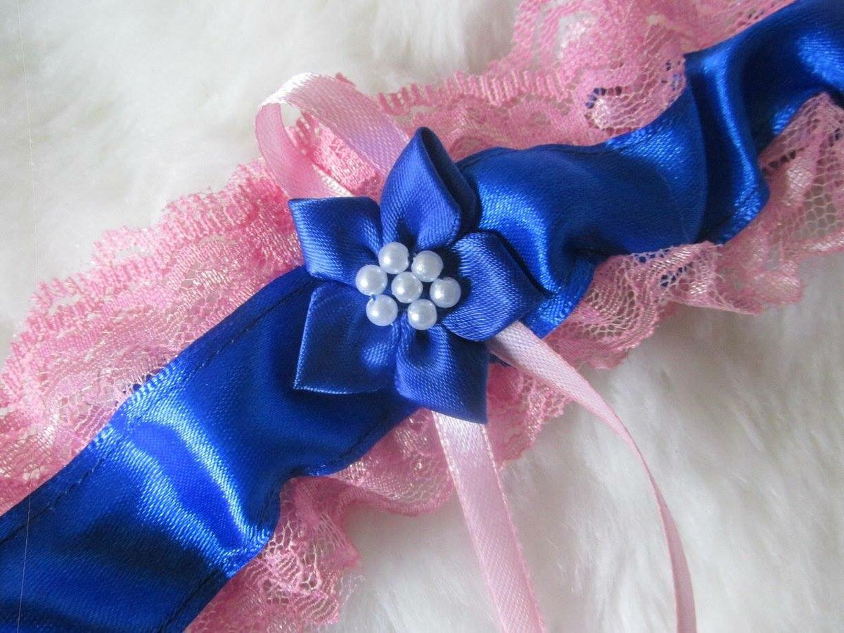 #wedding #bridesmaids #bride #garter #bridalgarter #somethingblue