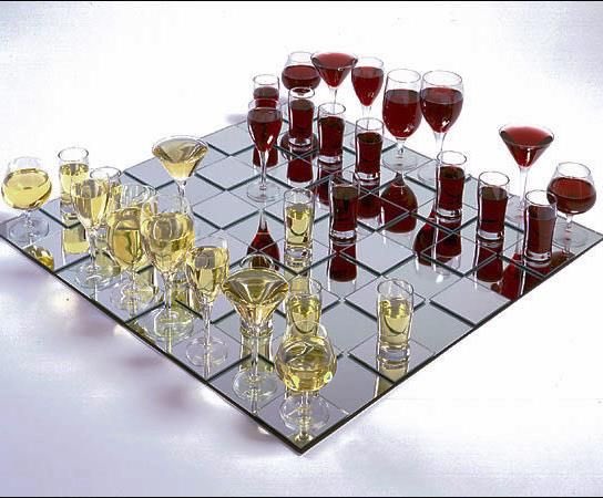 DemiCassiani's tweet photo. In a #chess drinking #game bottoms up replaces checkmate ❗️ #wine 🍷🍷🍷 @winewankers @MacCocktail @JMiquelWine https://t.co/tpik48T4tW