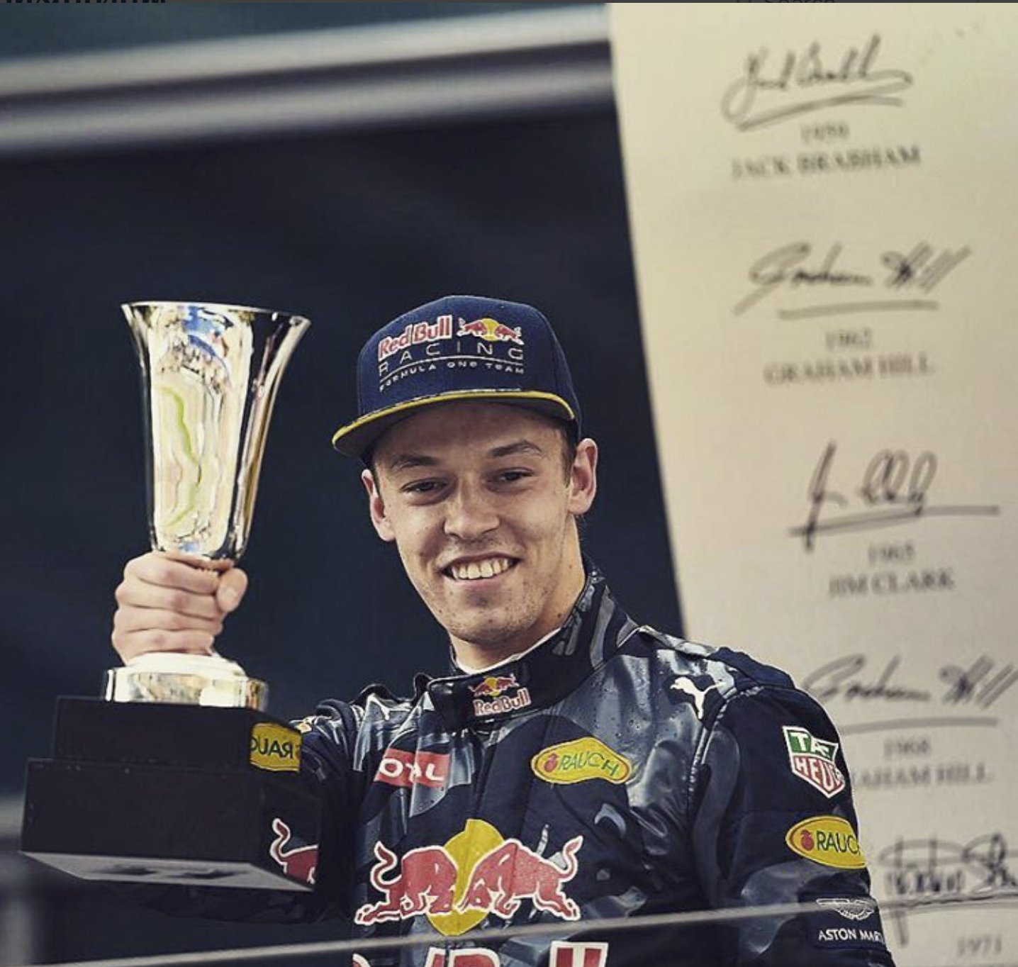 CgPYsaWUsAE_Jyq.jpg:large