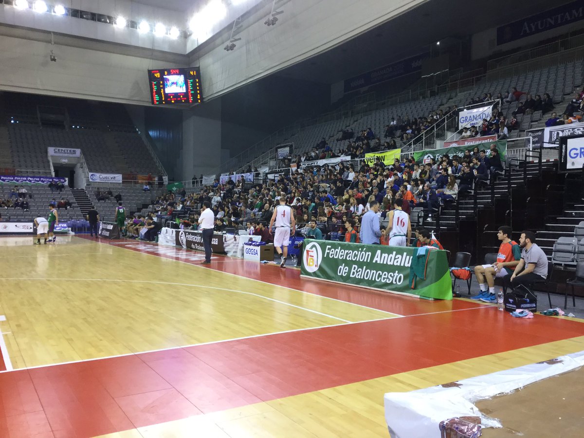 FAB_Andaluza's tweet photo. #CADEBA2016JM min.5 @unicajaCB 51 @cdbsevilla 44 https://t.co/JndyfzQ9An