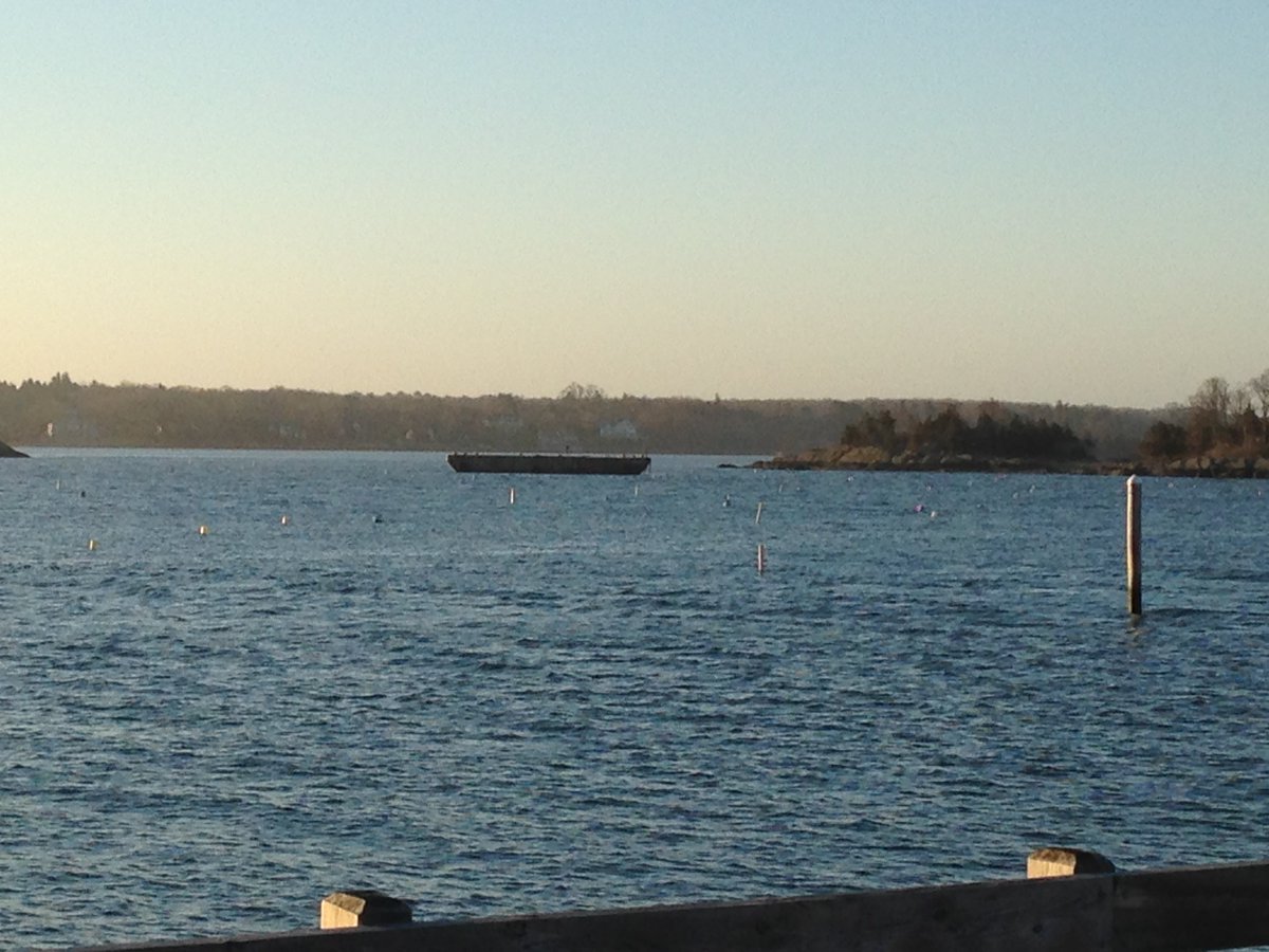 ssharbormasters's tweet photo. Unattended #Barge Adrift in #HinghamHarbor this morning. Recovery operations are underway to secure the barge. https://t.co/CEUdBGJRMj