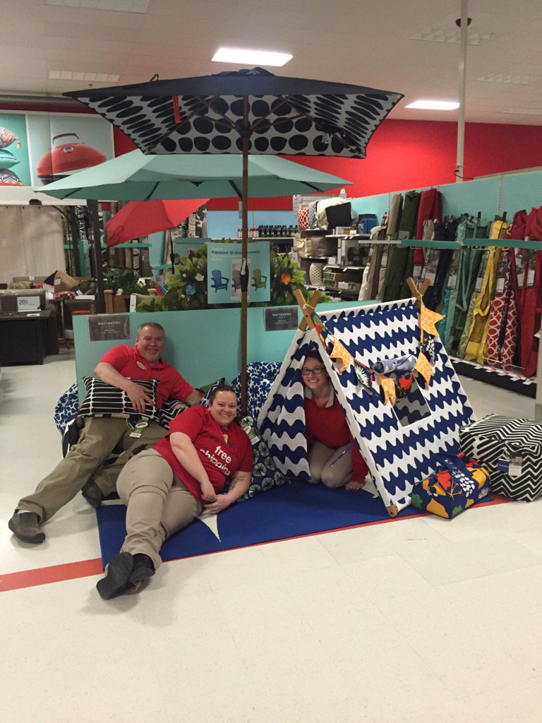 CarlyCullen4's tweet photo. #merrimekko https://t.co/6ic269GqL2