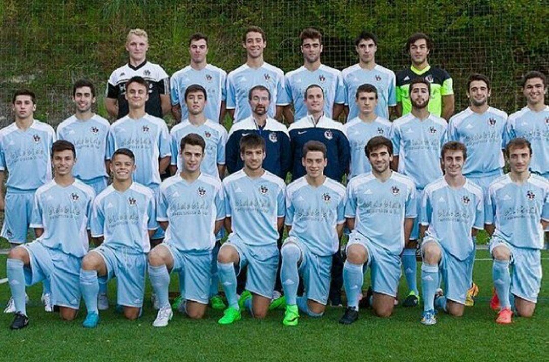 Antiguoko's tweet photo. Temporadon del División Honor Juvenil 2 posición y nos vamos a la Copa del Rey juvenil,que grande sois!!➡➡🏆🏆🏆 https://t.co/49s4dy9GbY