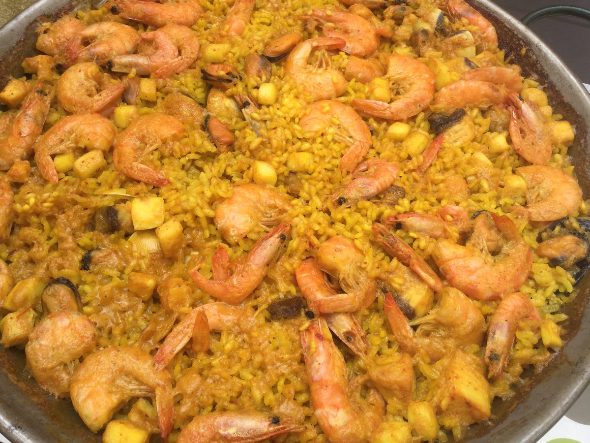 En la comunidad Valenciana, el arroz es tan tradicional, preparado de diferentes formas?
Foto Arroz con gambas