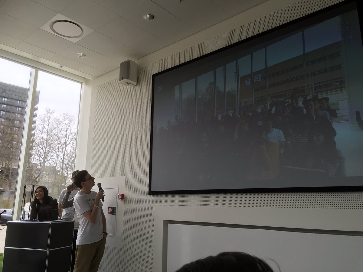 MLHacks's tweet image. SnapJump lets you build a platforms game from any image, and share the constructed levels #CopenHacks