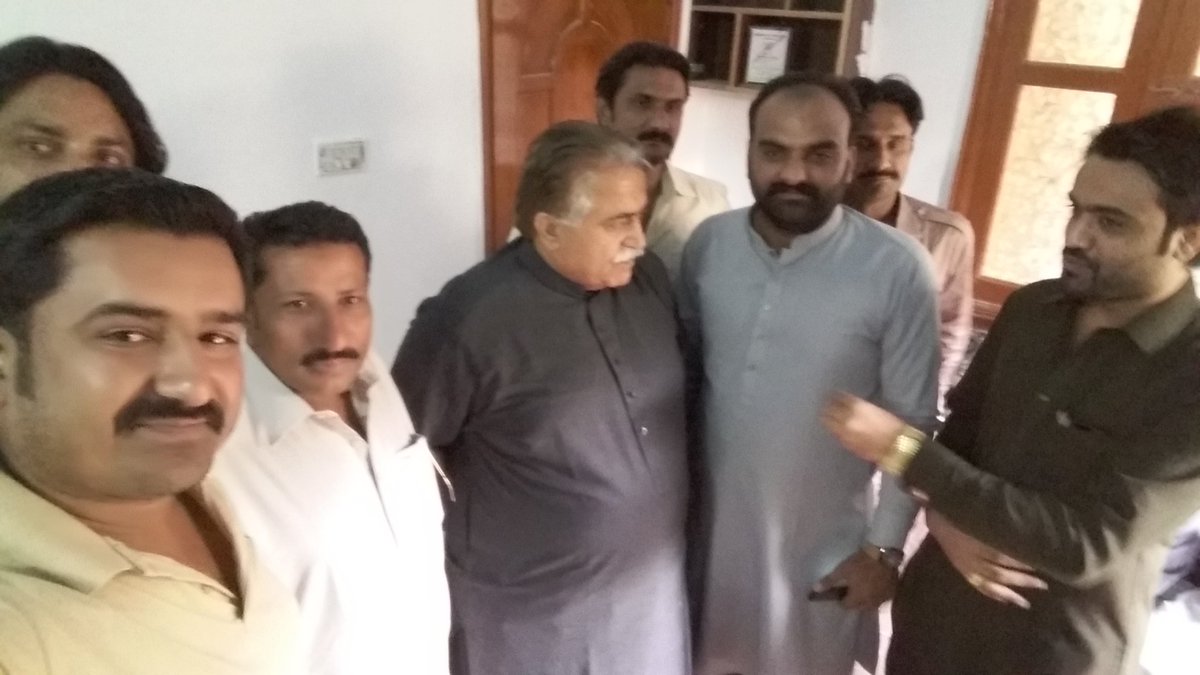TeamBilawalNomi's tweet image. Meeting #MoulaBuxChandio Regarding the massage of @BBhuttoZardari to Convey the Local Residence of Hyd!