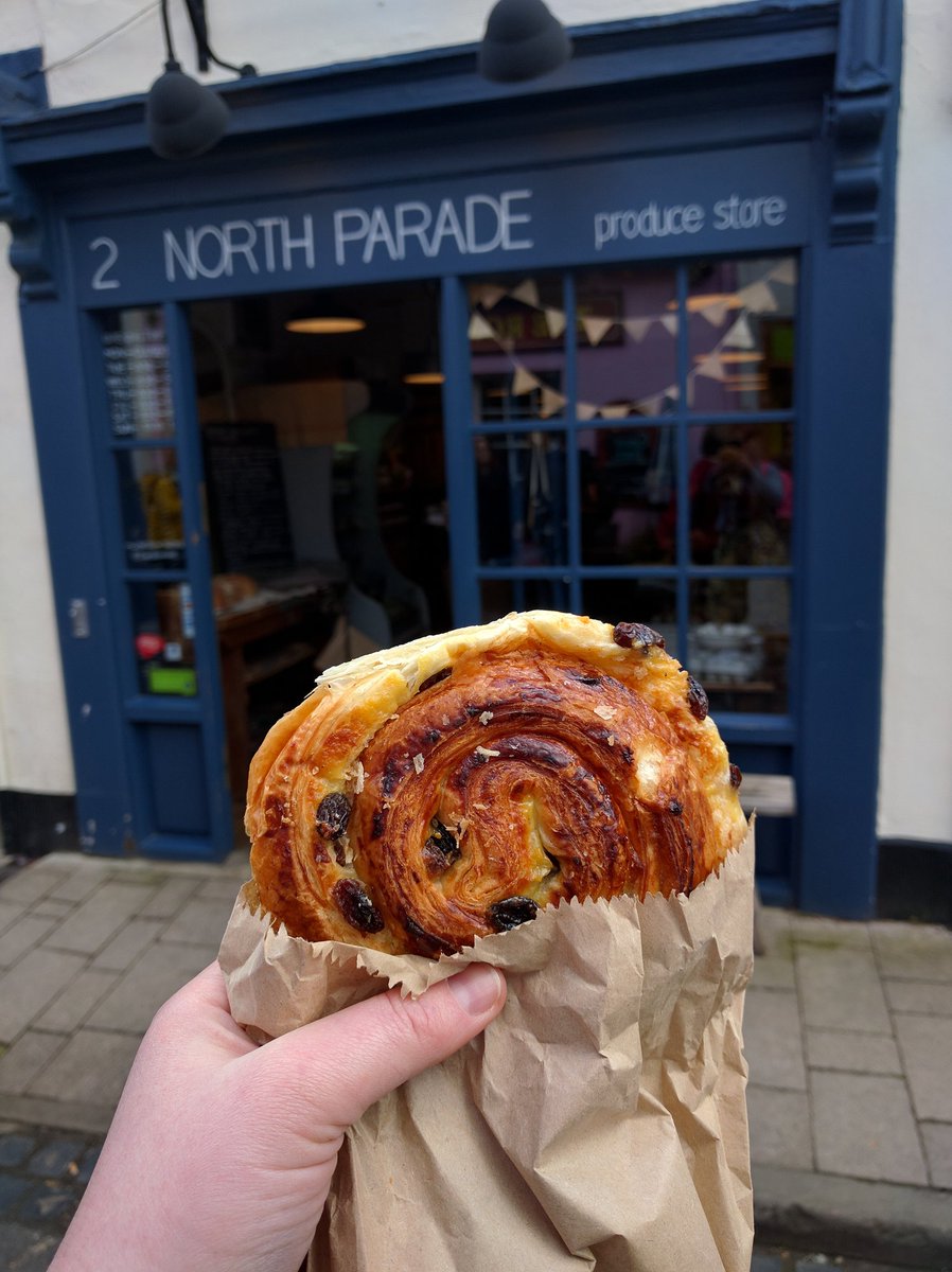 Complimentary pastries for the #oxfordinstameet group from <a href="/2northparade/">2 North Parade</a>! Thanks Pete! #indieoxford