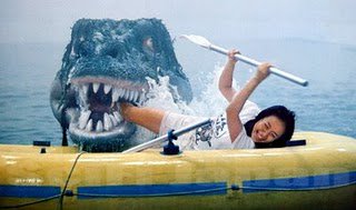 時星リウス 妄想自由人 恐竜の日 僕が観た恐竜映画で一番のトラウマシーン このお姉さんプレシオサウルスに身体が真っ二つにされちゃいます ﾟdﾟ 恐竜 怪鳥の伝説 より T Co Tncf61kibt Twitter