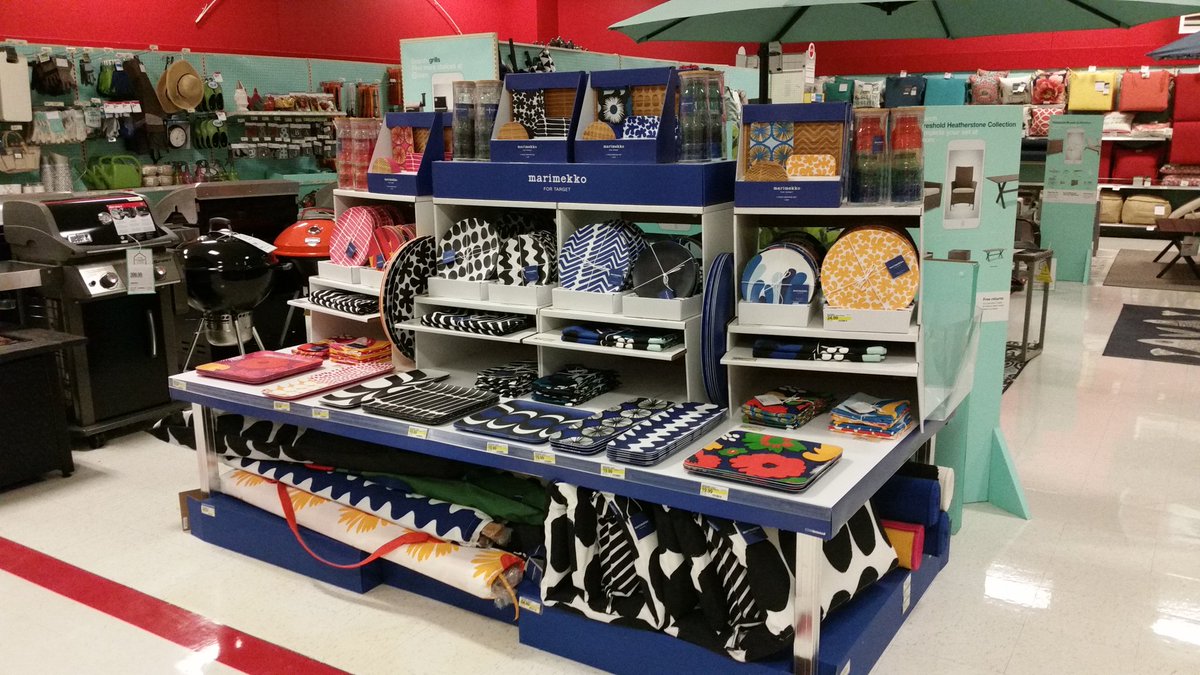 76gretchen's tweet photo. T4 is ready for #MarimekkoForTarget  and a small crowd has formed, the guest are excited!!! @ashleysunYYC @albaby24 https://t.co/o2TKT5l4uT