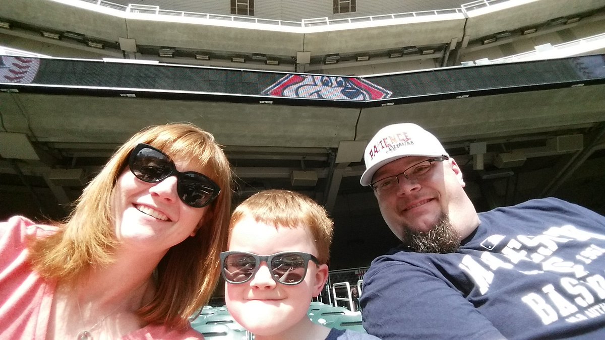 Great sunny day for a twins game....#twinspics