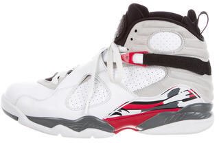 IndiHoops's tweet photo. Indi Shoe of the Week is the #retrojordan8 https://t.co/kAKIrtIu94 to cop a discounted pair. Style scores a 5/5 https://t.co/brusMjOrW6