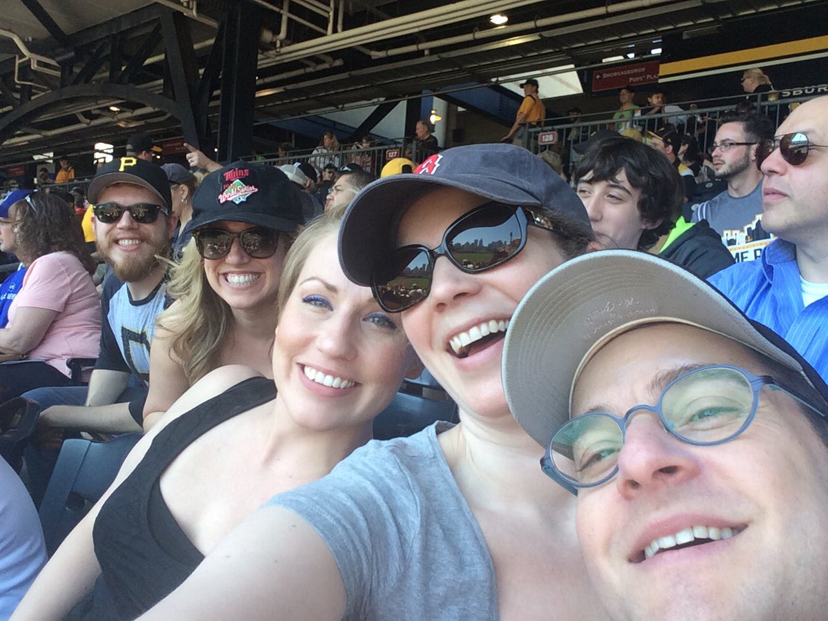KristinaRiegle's tweet photo. Great day for baseball! #cendrillon #dayoff #castouting #RedSoxNation in #Pittsburgh #Pirates #LetsGoBucs https://t.co/UxWE6B2qKN