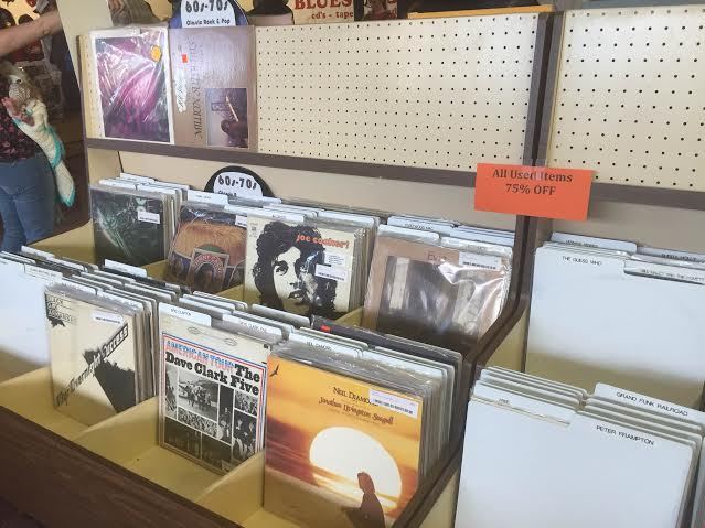 .<a href="/Pegasus_Records/">Pegasus Records</a> closed it's doors after 36 years, and we're in mourning 😢 ow.ly/4mMECJ