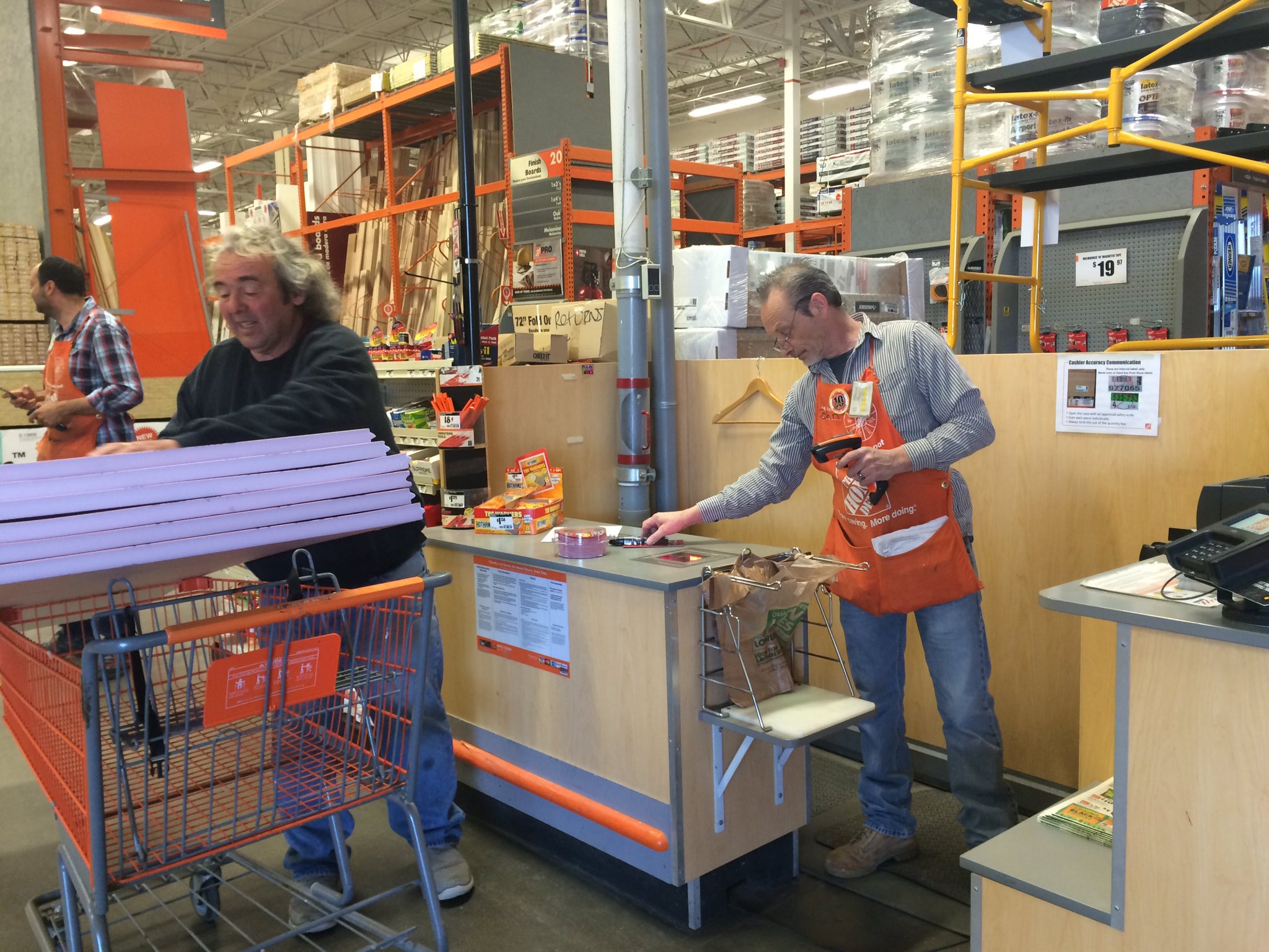 Home Depot Smithfield on Twitter: "DS's supporting the front end